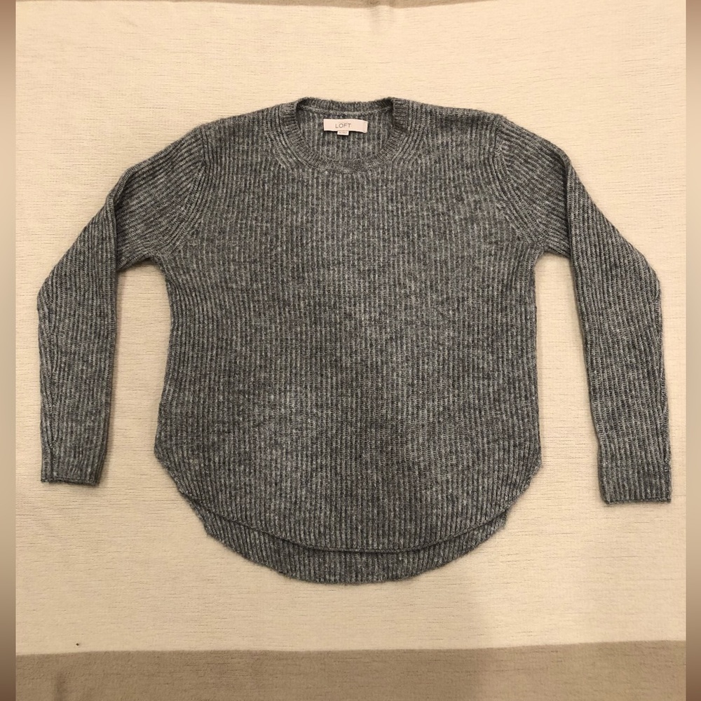 Ann Taylor Loft Sweater, Gray Curved Hem, Size XS